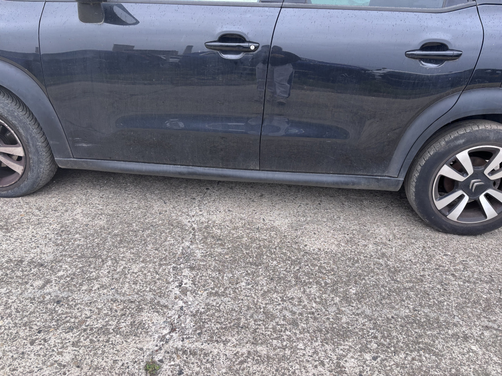 Prag stanga plastic Citroen C3 AirCross 1.2 Benzina 2016, -