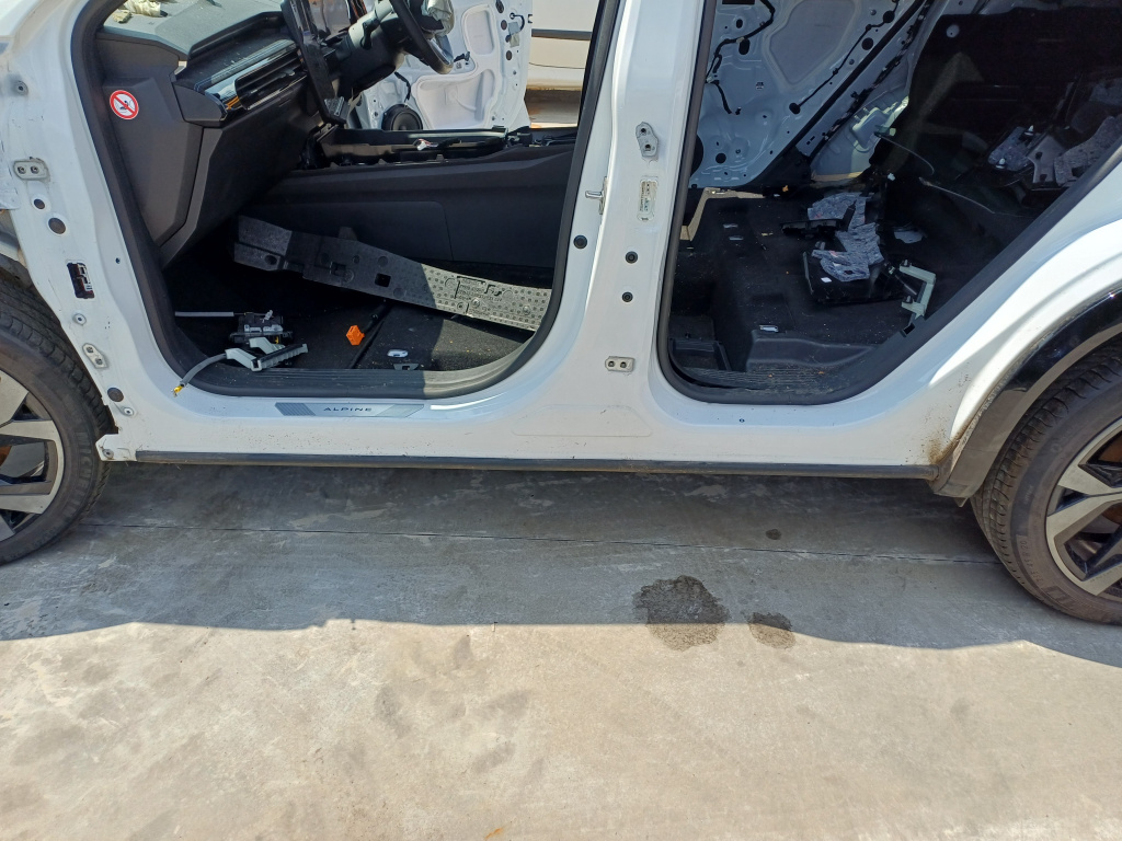 Prag stanga plastic Renault Austral - Hybrid 2023, -