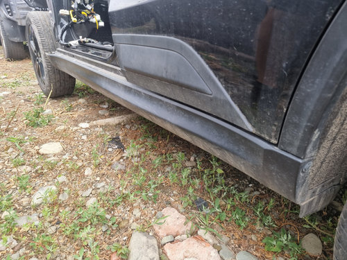 Prag stanga plastic Suzuki Vitara 2018