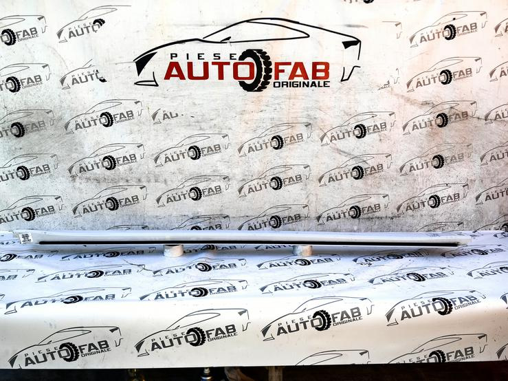 Prag stanga Skoda Eynaq an 2020-2021-2022-2023-2024-2025 4LTGVACI7B