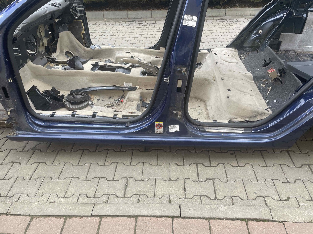 PRAG STANGA SKODA SUPERB - - (2008 2013)