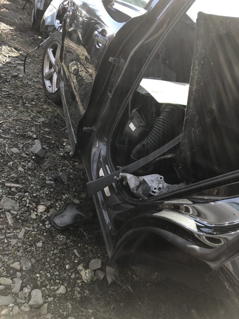 Prag stanga tabla Audi Q5 2010