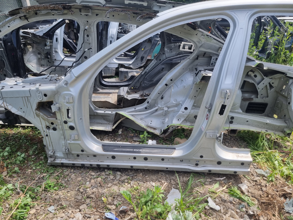 Prag stanga tabla BMW 520 F10 - Motorina 2011, -