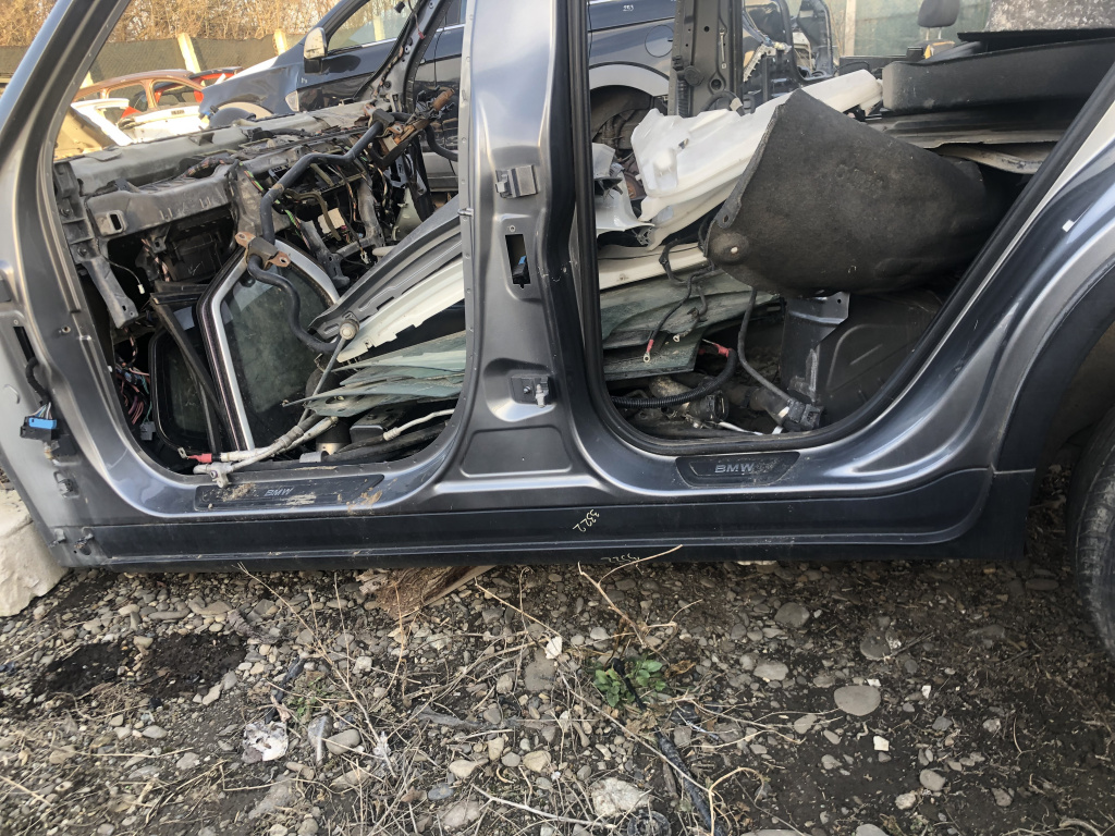 Prag stanga tabla BMW X3 F25 2012