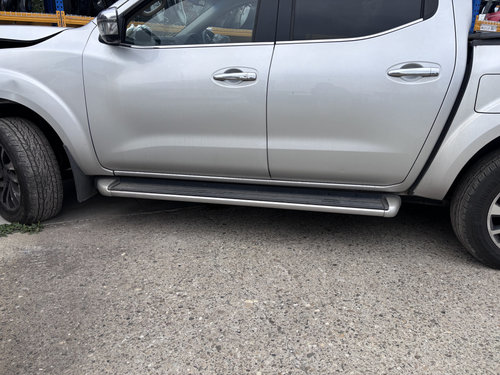 Prag stanga tabla Nissan Navara 2.3 Motorina 2016, -