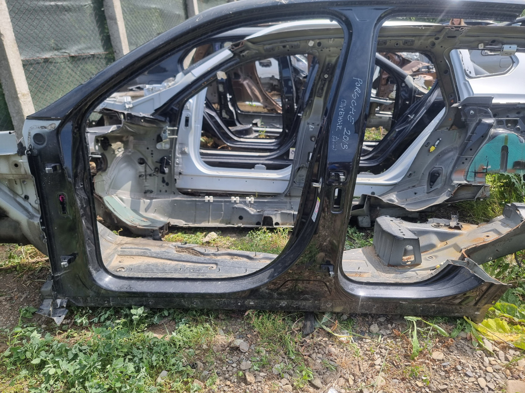 Prag stanga tabla Porsche Cayenne - Motorina 2013, -