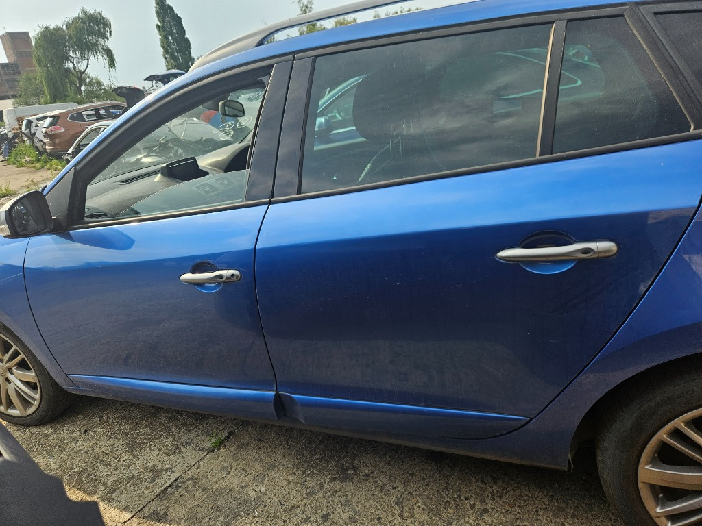 Prag Stanga Tabla Renault Megane 3 Break