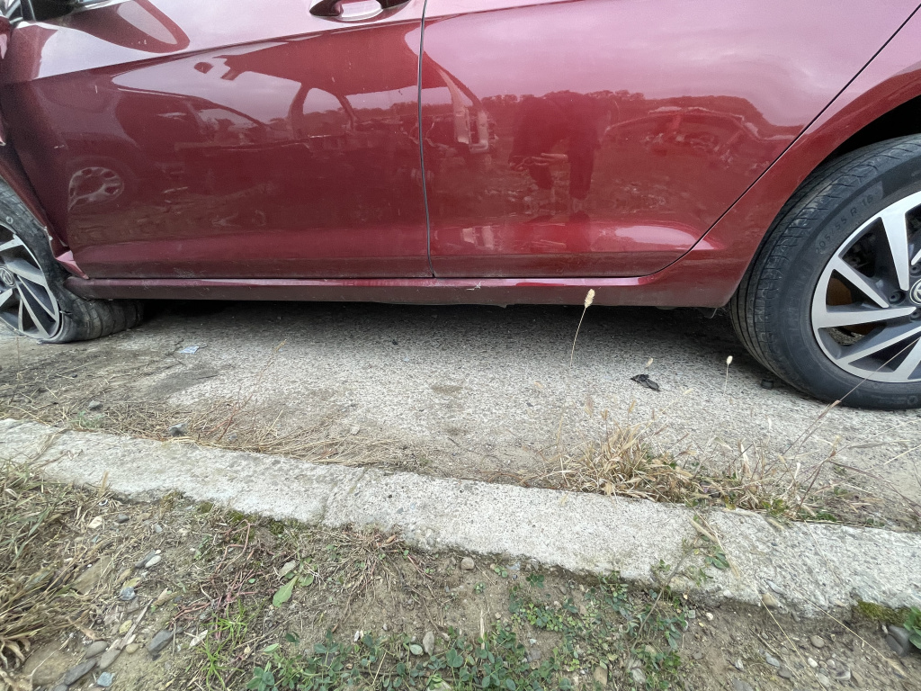 Prag stanga tabla Volkswagen Golf 7 Break 1.0 Benzina 2020