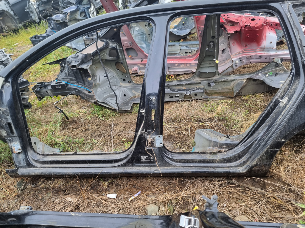 Prag stanga tabla Volkswagen Passat B7 - Motorina 2013, -