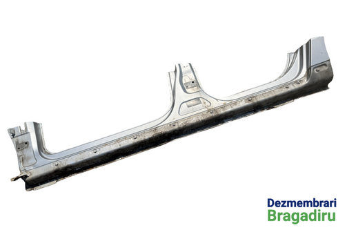 Prag stanga Volkswagen VW Passat B6 [2005 - 2010] wagon 5-usi 2.0 TDI MT (170 hp) Cod motor: BMR