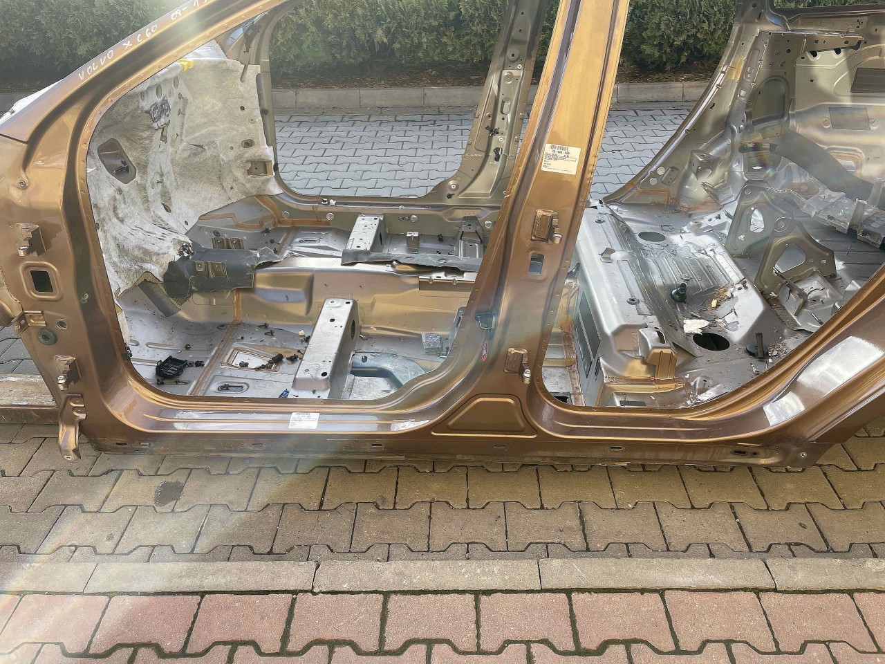 PRAG STANGA VOLVO XC 60 - - (2008 2013)