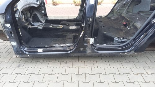 PRAG STANGA VW PASSAT - - (2005 2010)