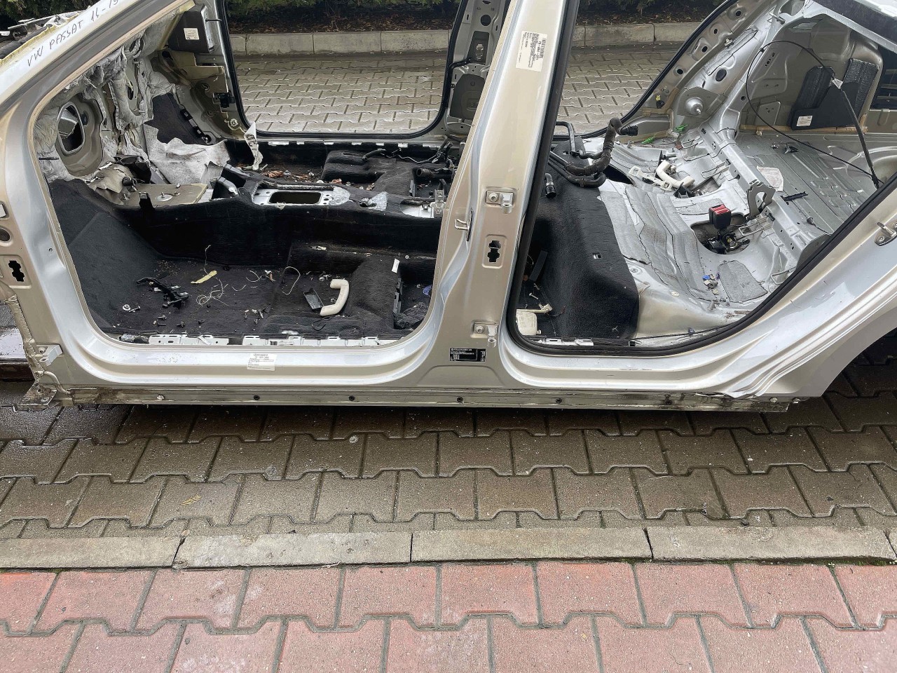 PRAG STANGA VW PASSAT PASSAT - - (2014 2019)