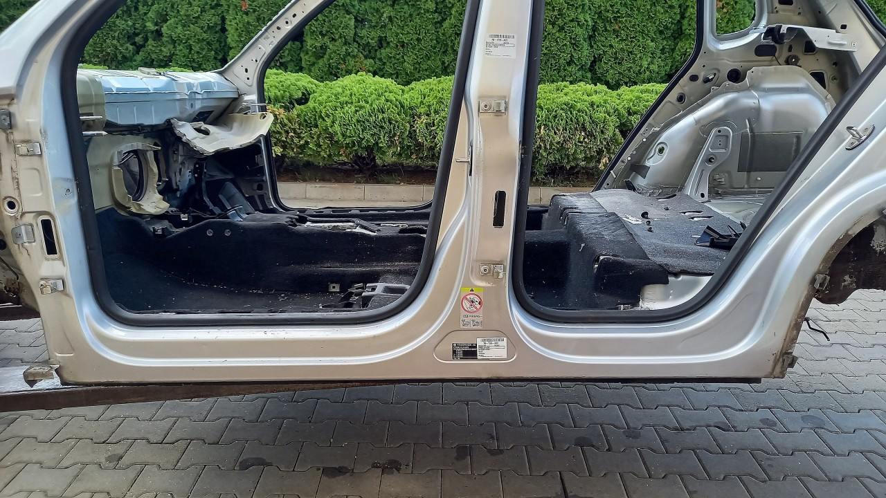 PRAG STANGA VW TIGUAN TIGUAN - - (2007 2010)