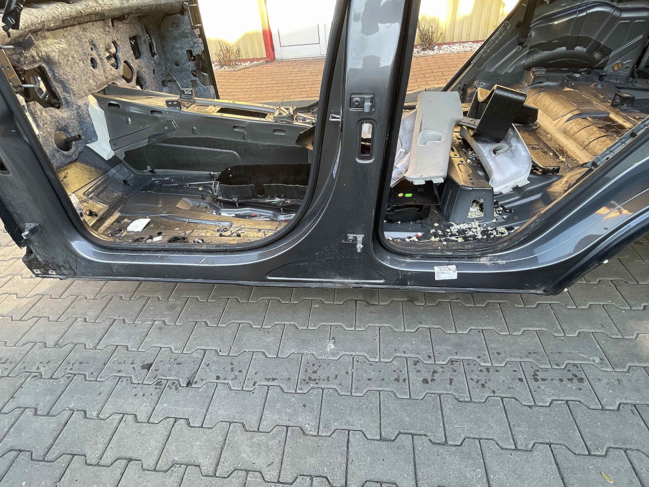 PRAG STANGA VW TOUAREG - - (2010 2018)