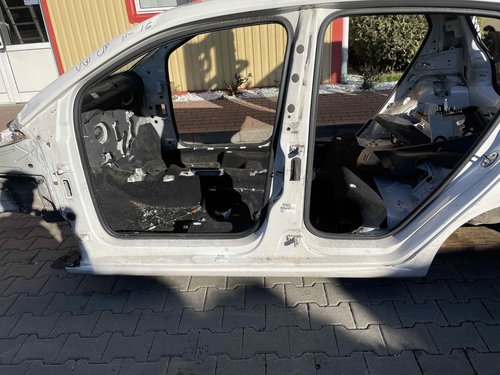 PRAG STANGA VW UP UP - - (2011 2016)