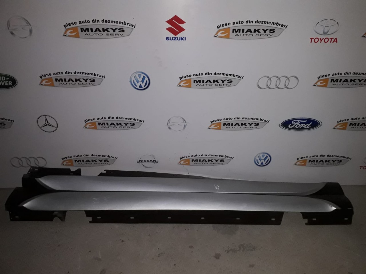 Praguri BMW X1 E84