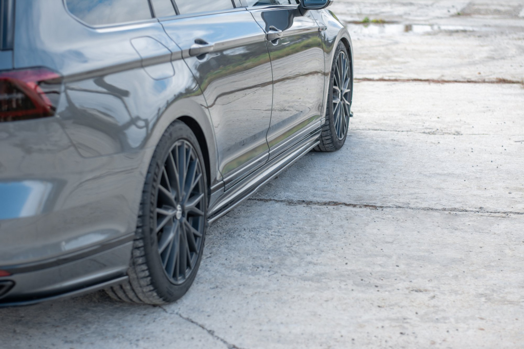 Praguri Laterale Diffusers Volkswagen Passat R-Line B8 VW-PA-B8-R line-SD1C