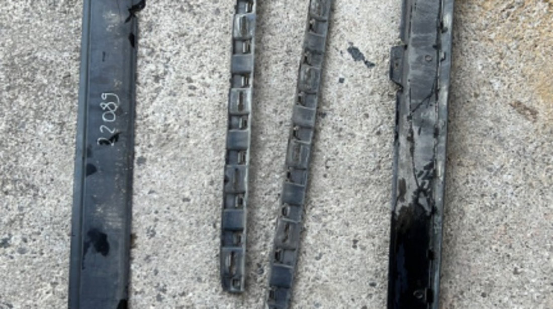 Praguri laterale dreapta si stanga GOLF 6 GTD hatchback 2011 (cod intern: 22089)