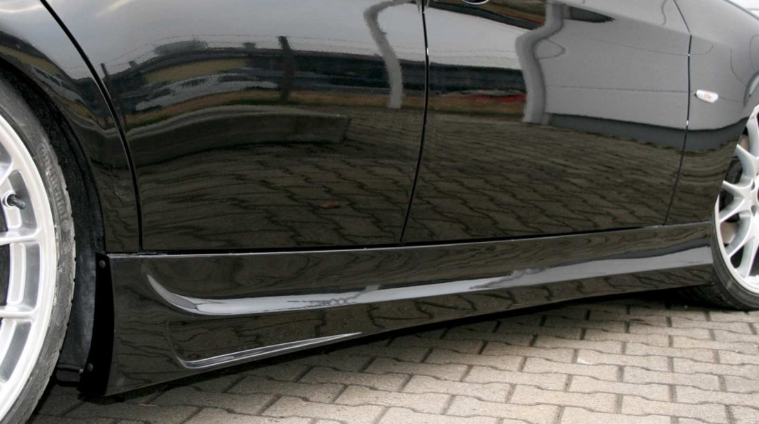 Praguri laterale pentru BMW seria 3 E90 E91 Limo/Touring 2005-2013 material foarte rezistent Fiberflex SS410