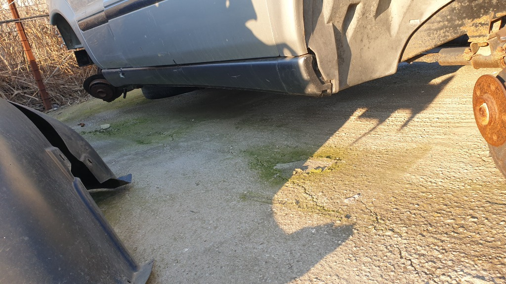 Praguri Mercedes M-Class W163 2001 SUV 2.7