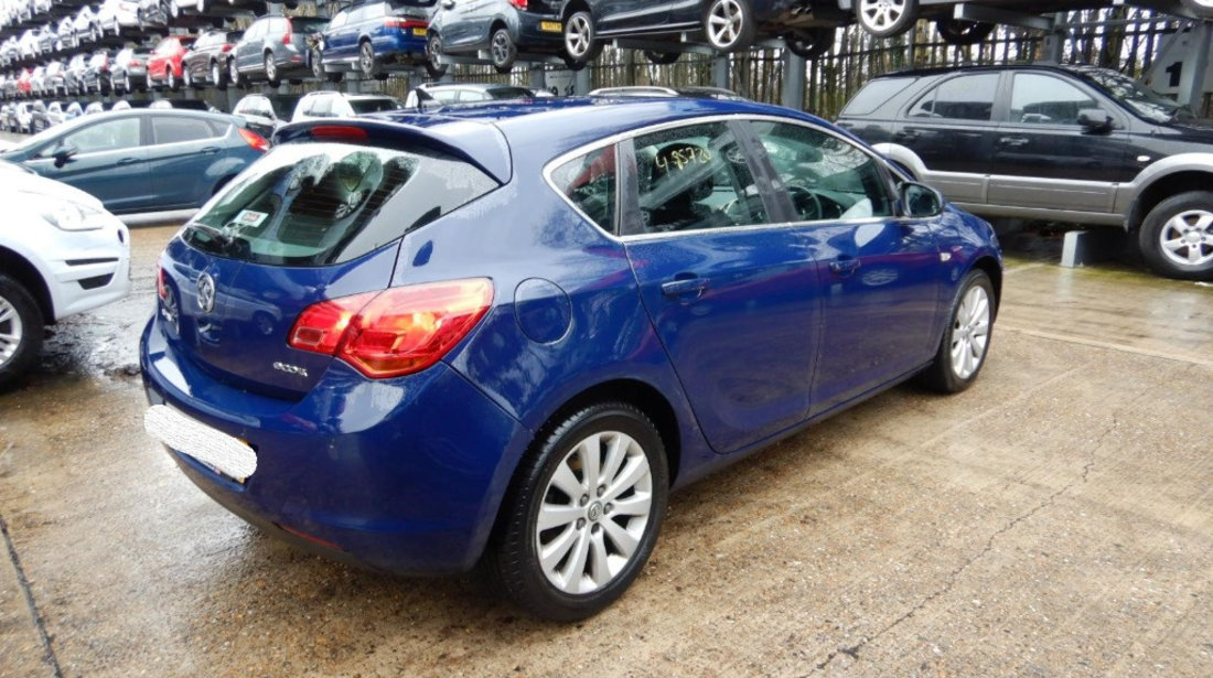 Praguri Opel Astra J 2012 Hatchback 1.7 CDTI DTE