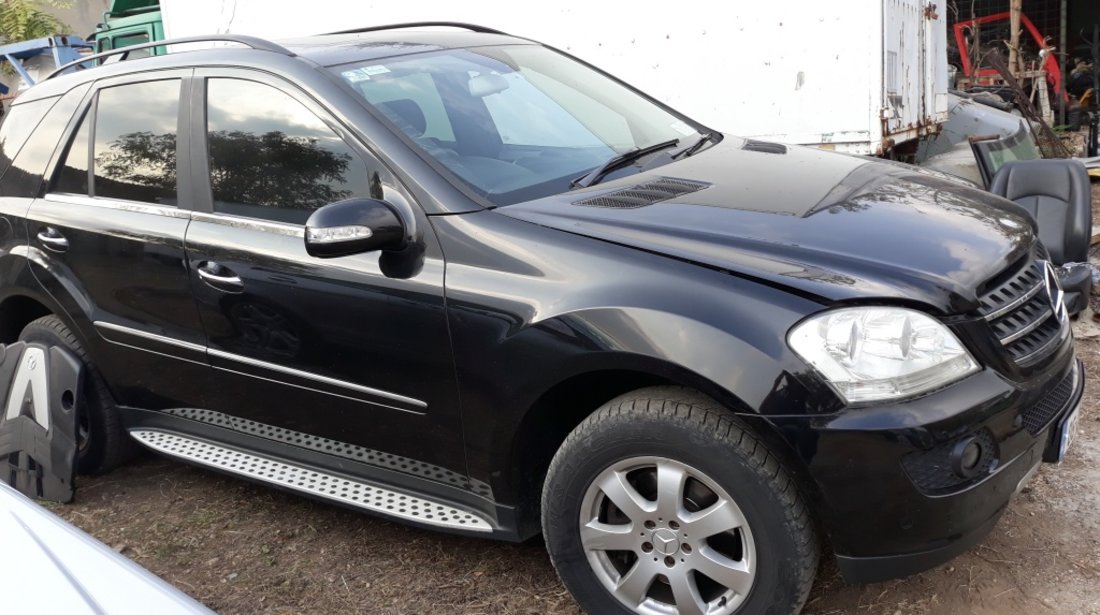 Praguri scari Mercedes ML 320 cdi W164