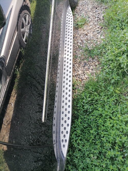 Praguri tip scara Mercedes ML w164
