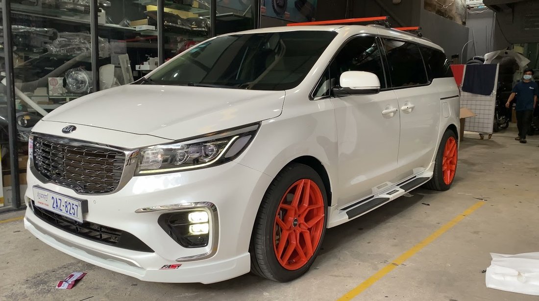 Praguri tuning Kia Grand Carnival 2020