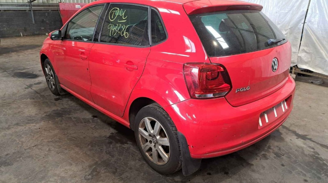 Praguri Volkswagen Polo 6R 2012 Hatchback 1.2 TDI CFWA