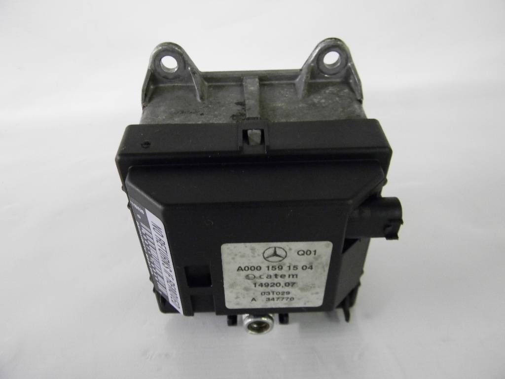 Preincalzitor Mercedes C-class w203 A0001591504