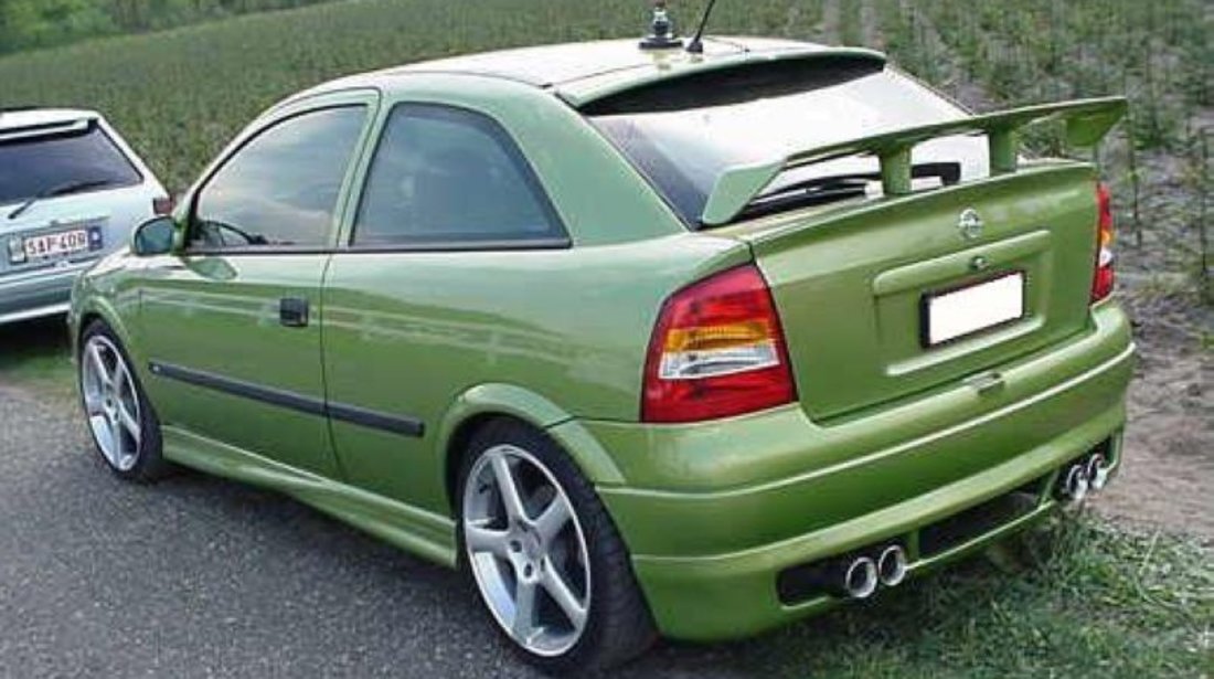 Prelungire adaos spoiler fusta bara spate Opel Astra G HB ver1