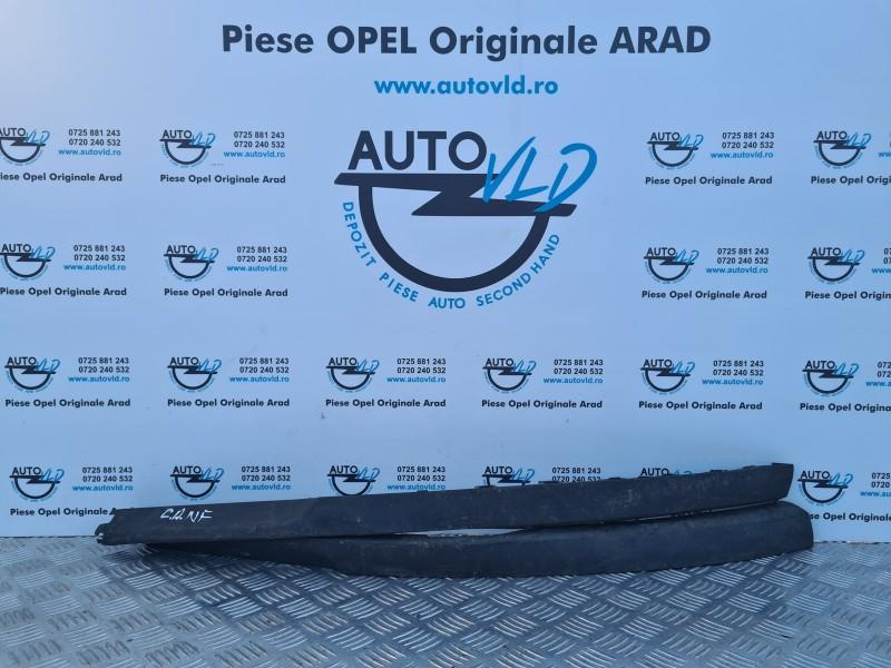 Prelungire bara fata Opel Corsa D 2006-2010 13179946 / 13179947