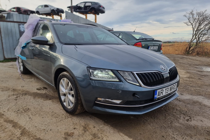 Prelungire bara fata Skoda Octavia 3 2018 break 2.0 CRMB