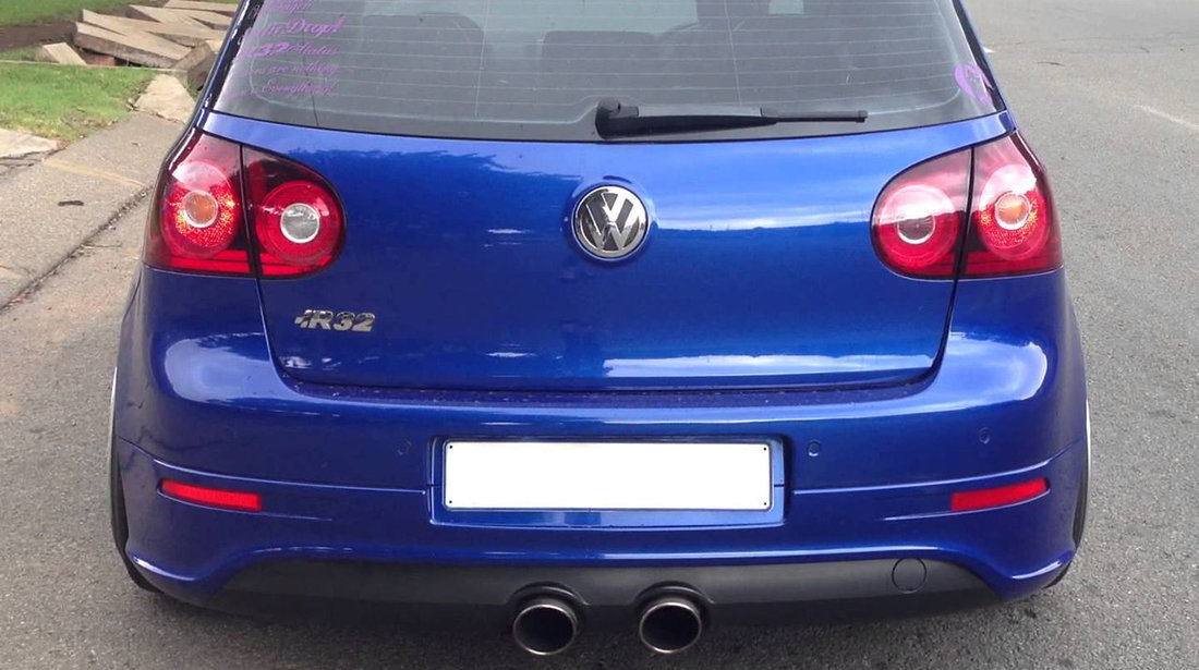 Prelungire Bara spate cu sistem de evacuare compatibila cu VW Golf 5 (03-08)