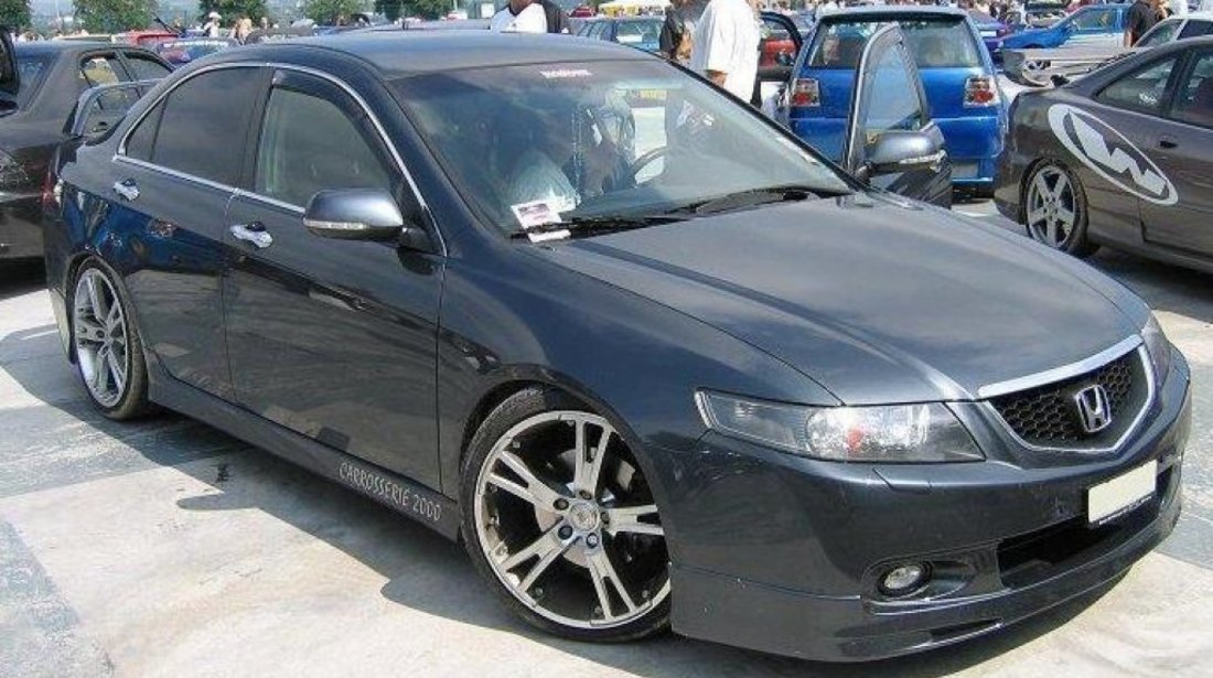 Prelungire spoiler tuning bara fata spoiler honda accord 2002-2007