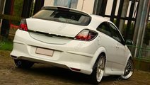 Prelungire tuning sport bara spate Opel Astra H GT...