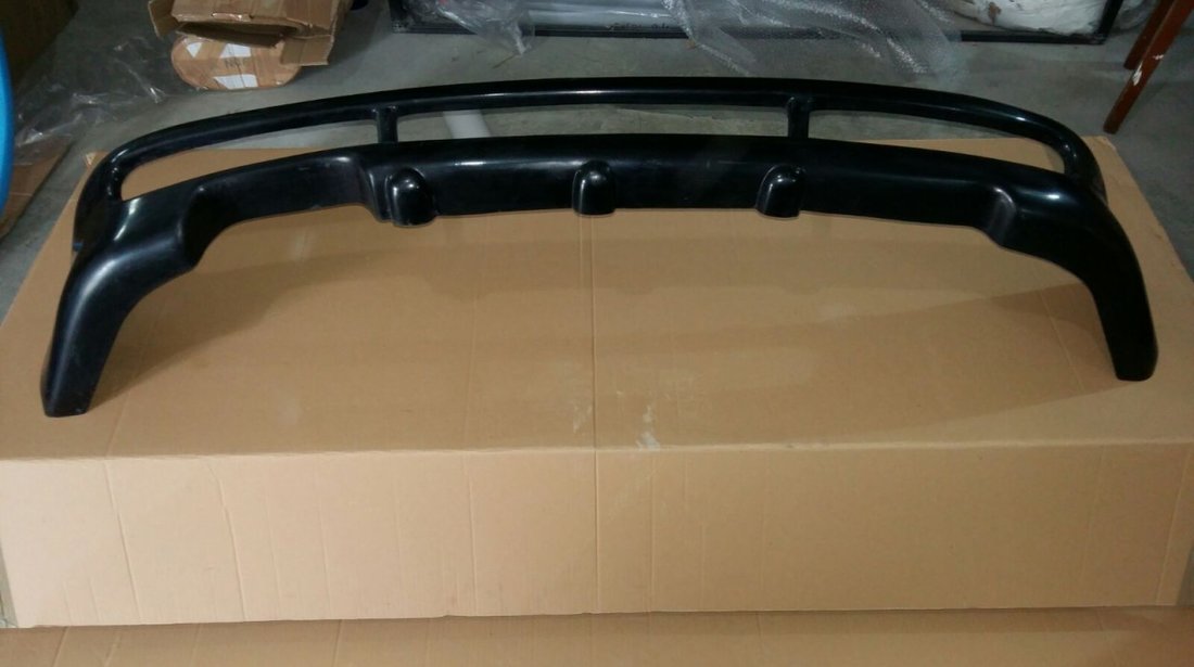 Prelungire tuning sport spoiler bara spate Vw Golf 4 1997-2004 ver5