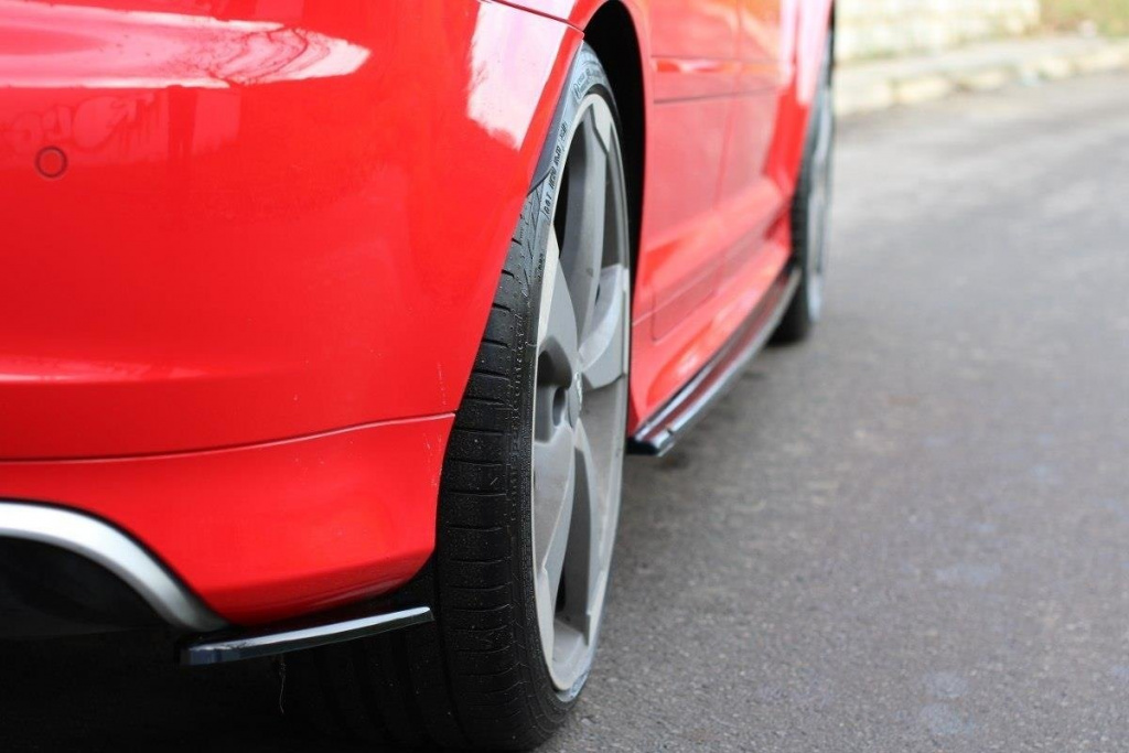 Prelungiri Spate Splitere laterale Audi RS3 8P AU-RS3-8P-RSD1T