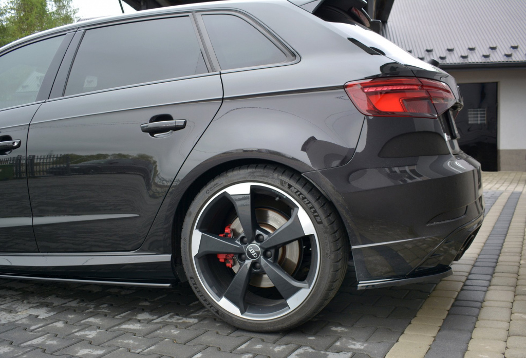 Prelungiri Spate Splitere laterale Audi RS3 8V FL Sportback AU-RS3-8VF-RSD1G