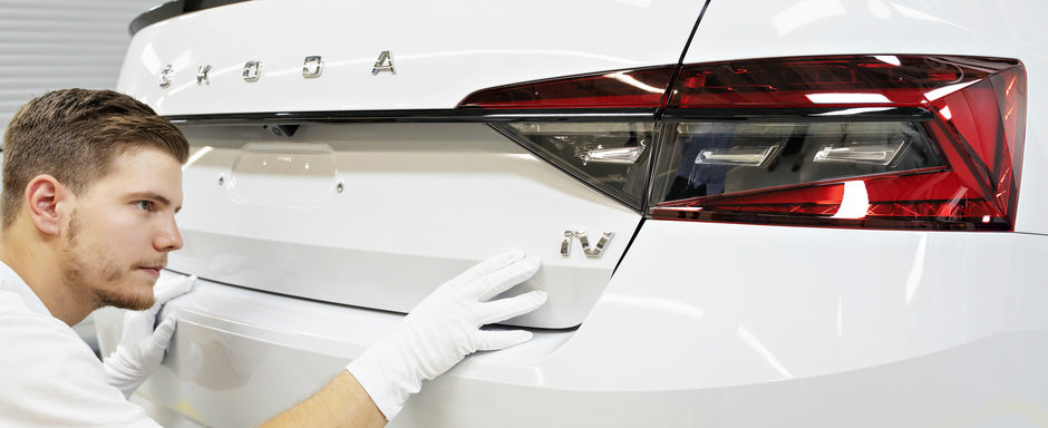 Premiera SKODA: limuzina care face 55 de kilometri fara sa consume strop de benzina intra in productie Premiera SKODA: limuzina care face 55 de kilometri fara sa consume strop de benzina intra in productie