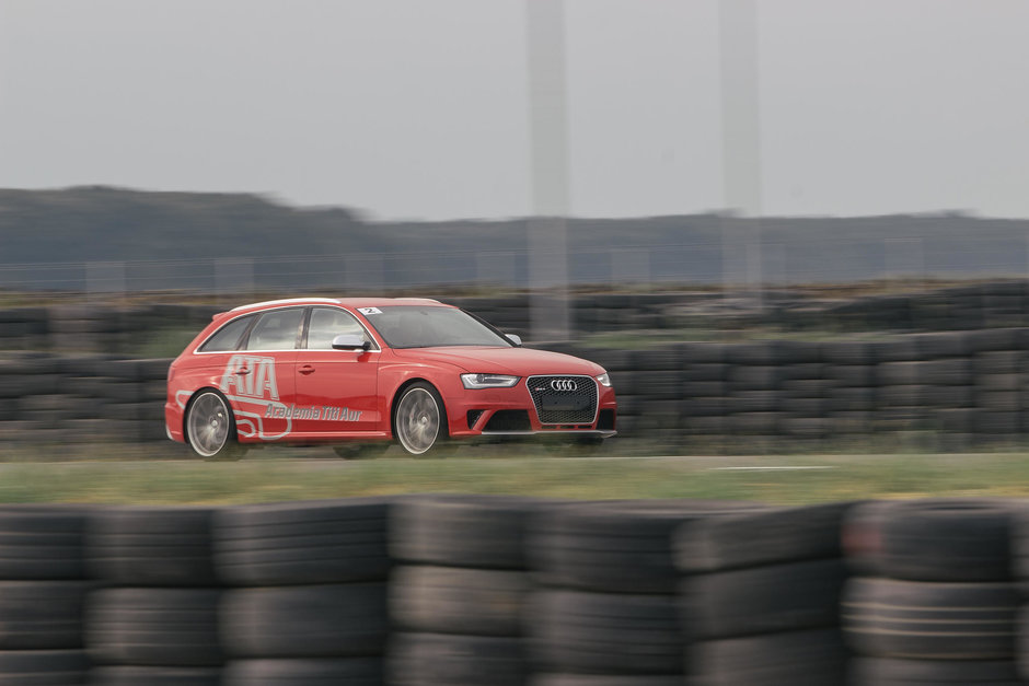 Premiera: Viteza pe circuit 24.10.2015, autodrom Titi Aur Premiera: Viteza pe circuit 24.10.2015, autodrom Titi Aur