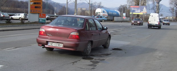 Premiul pentru sectorul din Bucuresti cu cele mai proaste drumuri se duce la...