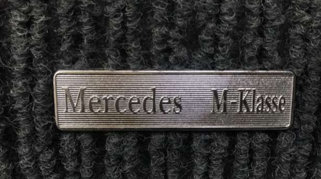 Presuri noi originale mocheta gri mercedes ML W163