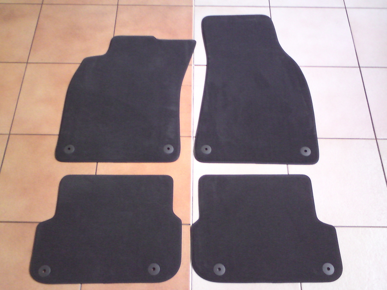Presuri Originale Velur - Audi A6 / 4F  ( 06' - 11' )