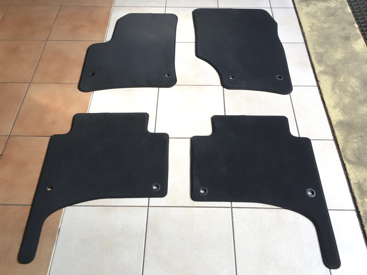 Presuri Originale Velur - Vw Touareg ( 2002 - 2006 ) 7L6862478K QKX / 7L6 862 560K Negru