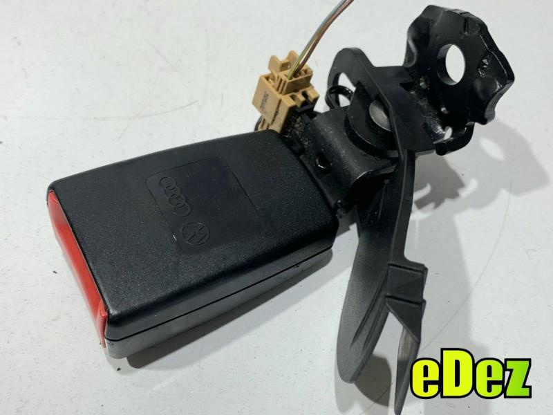 Pretensioner centura de siguranta dreapta spate Audi A6 (2010-2018) [4G2, C7] 4G0857740B