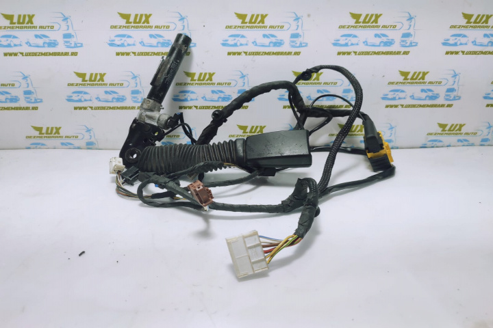 Pretensioner dreapta fata 563067417c BMW Seria 7 E65/E66 [2001 - 2005]