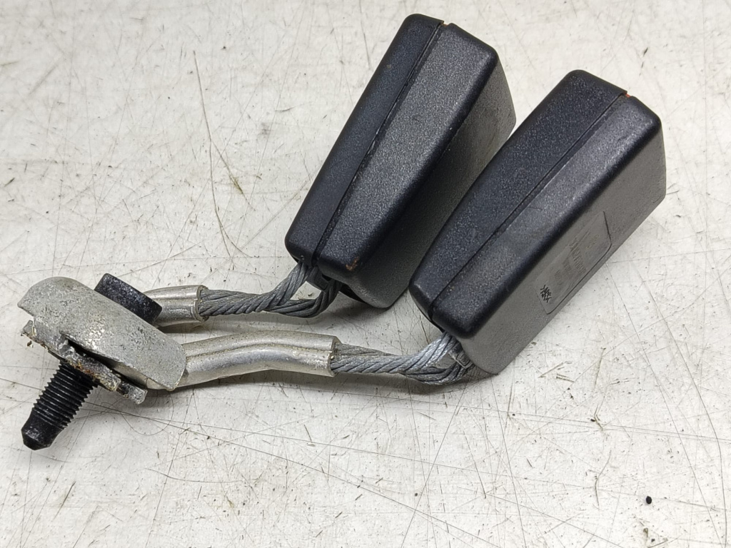 Pretensioner spate 3c0857739b Volkswagen VW Passat B6 [2005 - 2010] 1.6 tdi CAYC