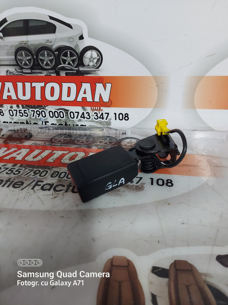 Pretensionere Mercedes-Benz GLA-Class (2013->) [X156] 2.2 Motorina 2016, A1768600369